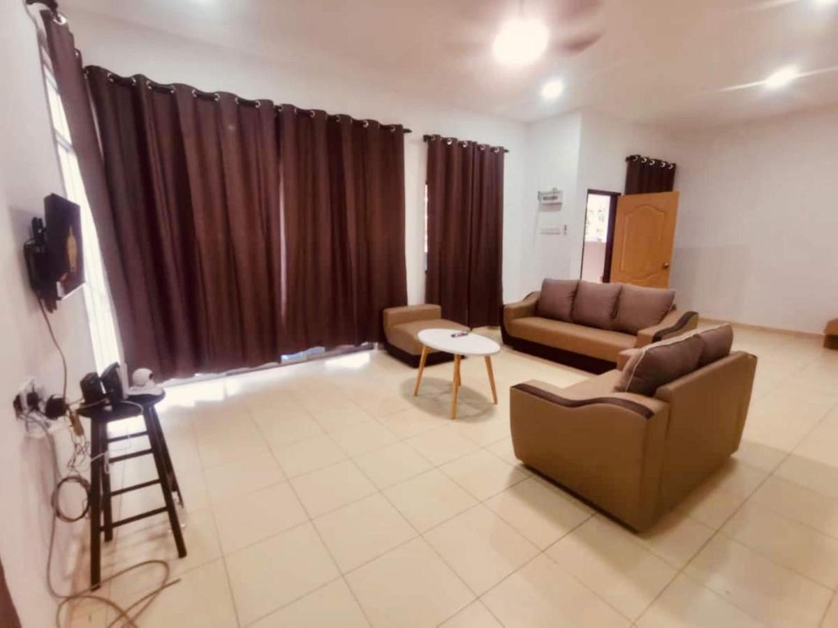 Oyo Homes 90524 D'J Pegaso Serom Homestay ムアル エクステリア 写真