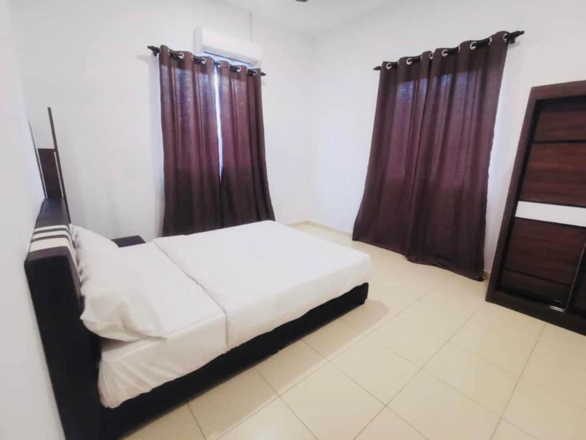 Oyo Homes 90524 D'J Pegaso Serom Homestay ムアル エクステリア 写真