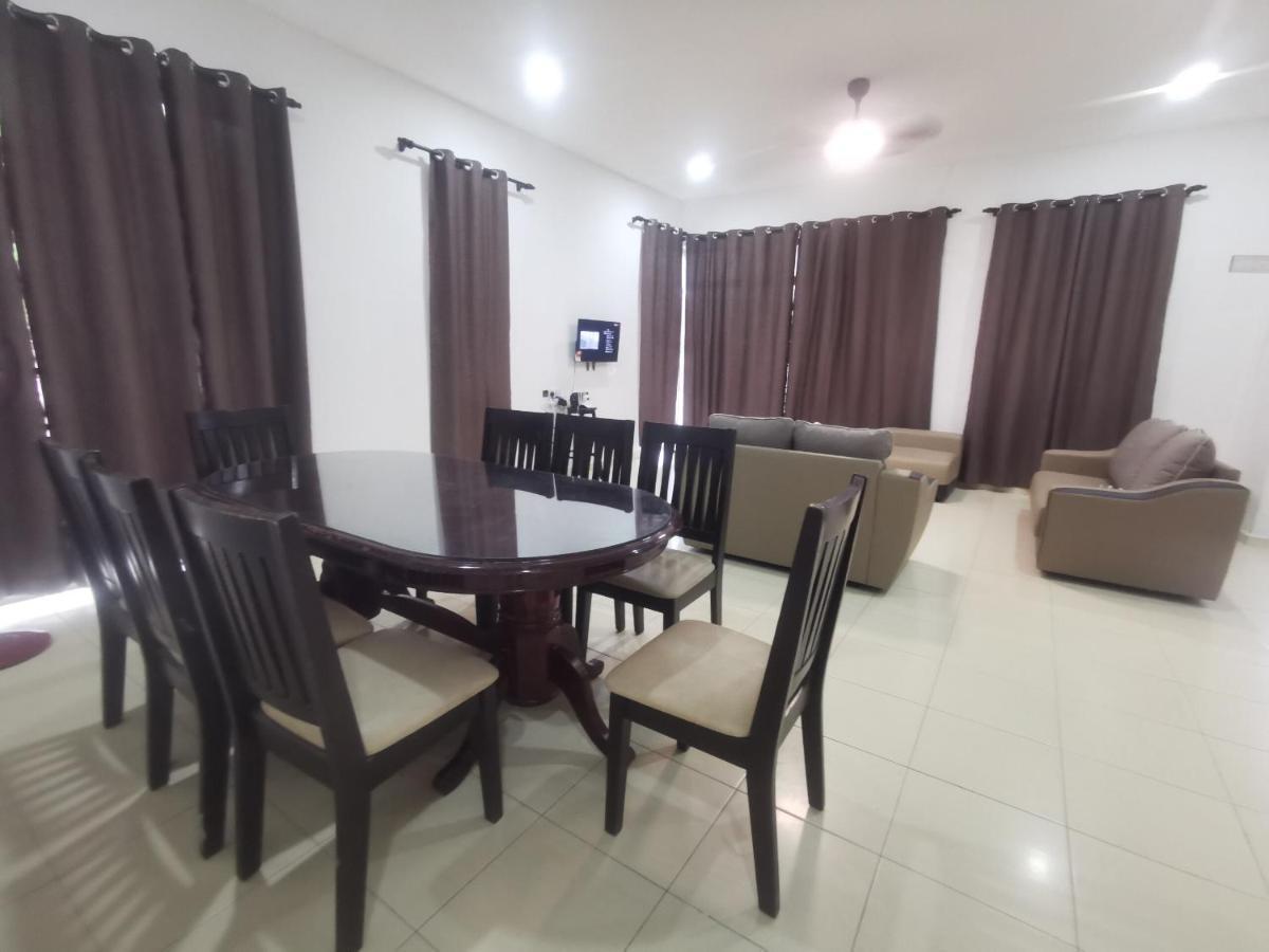 Oyo Homes 90524 D'J Pegaso Serom Homestay ムアル エクステリア 写真